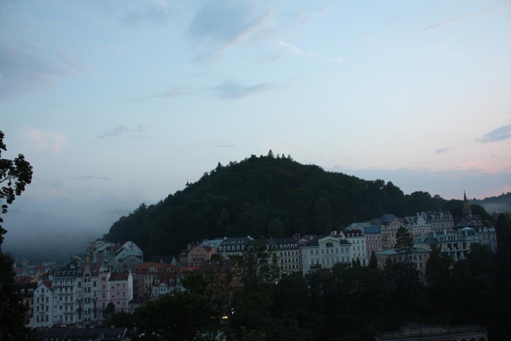 Apartments Vera Karlovy Vary Exterior foto